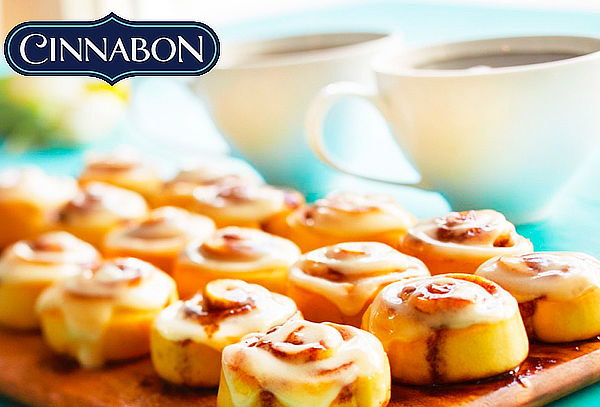Minibon + Chocolate Caliente, Café Mocha o Latte de 12 oz