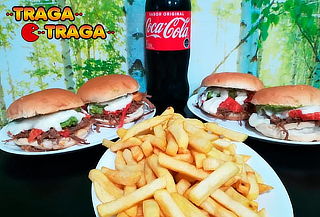 4 Sándwich de Mechada + Bebida 1.5 Litros + Papas Fritas 