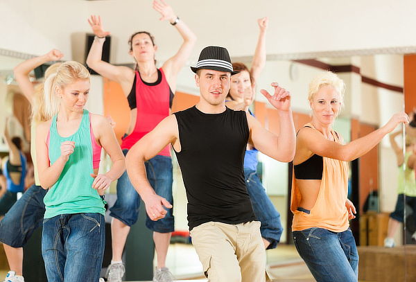 16 Clases de Baile Reggeaton y House