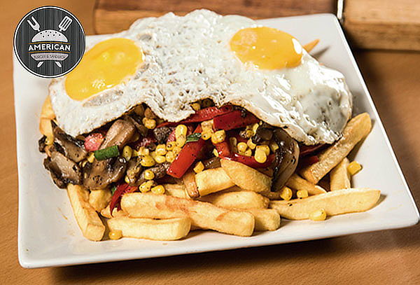 Chorrillana clásica o vegetariana + bebidas para 2 personas