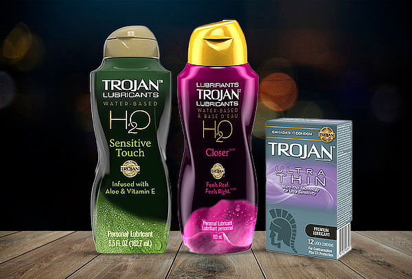 Pack trojan Premium 12 Ultra thin + Lubricante a elección 