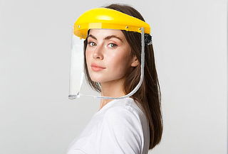 Casco Protector Antifluido Ajustable