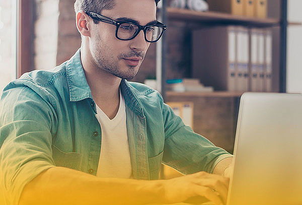 Cursos Online Universitarios de Economía.