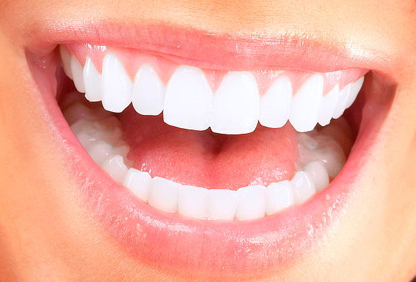 Limpieza Dental con Destartraje y Topicación de Flúor