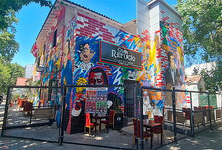 Entradas show+hamburguesa o chorrillana+shops para 2