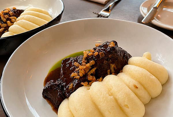 Almuerzo o cena para 2 personas en Club Providencia
