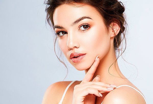 6 Sesiones de Depilación Trilaser Rostro Completo Mujer