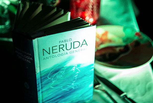 El Mesón Nerudiano: Picoteo para compartir + 2 Tragos
