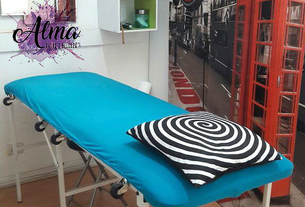 Podología Estética + Esmaltado tradicional para 1
