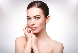 Limpieza facial profunda + extracción puntos negros en Provi