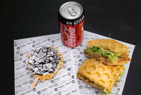 Happy Box, Waffle Sandwich Salado +Baby Pop + Bebida 27 Suc,
