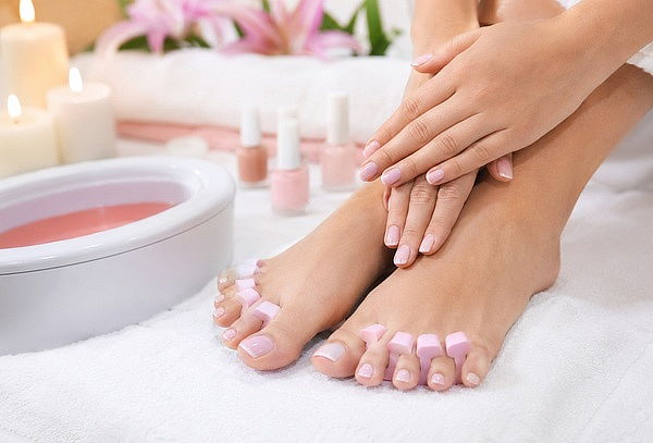 Manicure + Pedicure permanente + Parafinoterapia