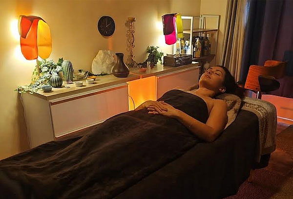 Masaje Rítmico Sensorial + Exfoliación + Chacras + Tinaja 