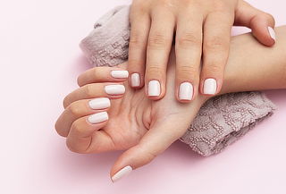 Manicura + Esmaltado Permanente Hasta 2 Tonos