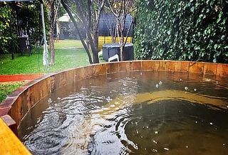 Masaje + Tinaja Caliente + Sauna + Desayuno u once + Piscina