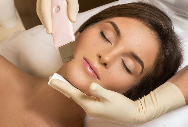 Limpieza facial profunda premium con mascarilla sedativa