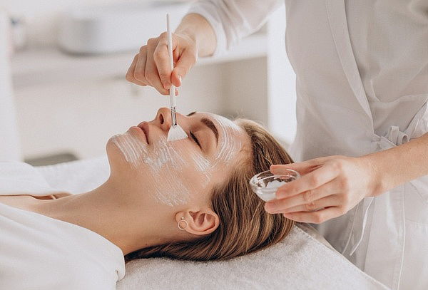 5 Sesiones de Peeling Químico Facial