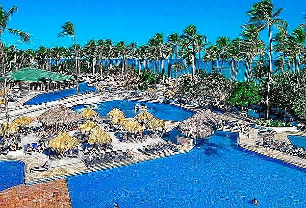 6D/5N en Grand Sirenis PUNTA CANA para dos + 2 Menores