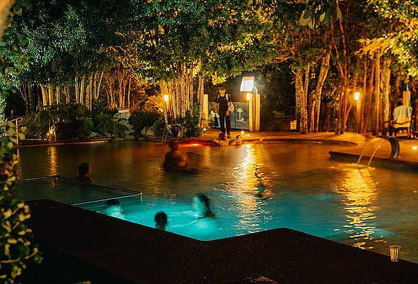 Ticket Nocturno 6 piscinas Termas de Pucon Indomito 