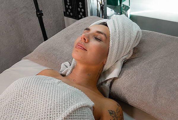 Limpieza Facial Profunda con Hydrash