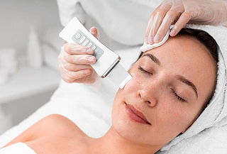 Limpieza Facial Premium Hydrafacial + Peelling Químico y Más