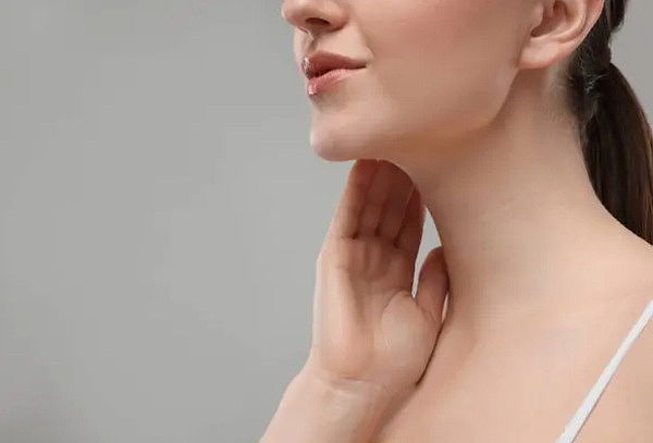 Tratamiento reafirmante cuello y papada