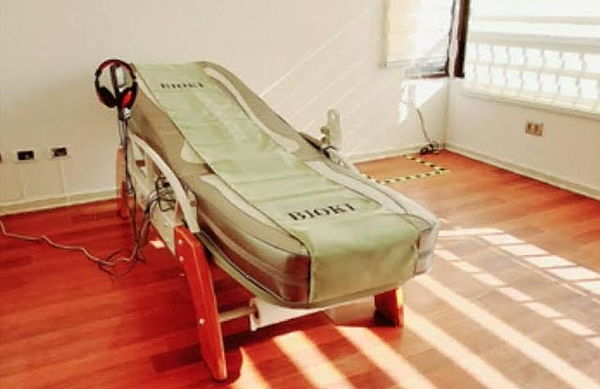 Tratamiento de Relajación en Cama Jade con Piedras Calientes
