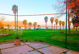 Escápate 3 Noches al Hotel Jardín del Lago!  Valido para 2!