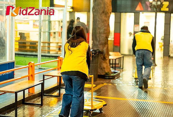 Entrada para Noche de amigos en KidZania® Sábado 29 agosto