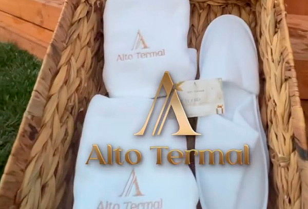 Spa Nocturno para  2 Personas  Tinaja + Sauna y Más