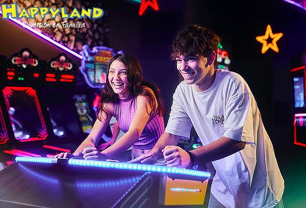 HAPPYLAND!  Paga $9.990 y obtén 15.000 Bonus