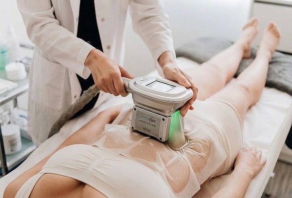 Criolipolisis 2 cabezales + EMS + Presoterapia en 2 sesiones
