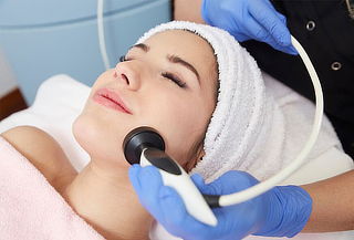 2x1 Terapia de Rejuvenecimiento Facial con Radiofrecuencia