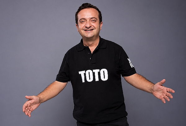 Stand UP Toto Acuña 10 de Oct. en Palermo Teatro Bar 