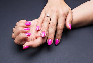SOFT GEL (Alargamiento de uñas) + Efectos Gratis