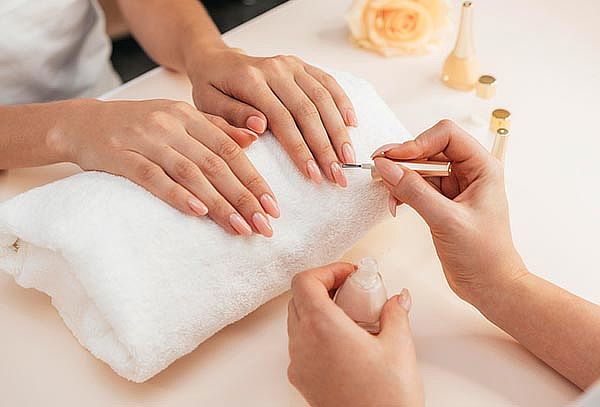 Manicure Tradicional o Permanente