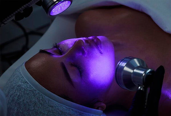 Facial profundo Hidratante + Fototerapia luz led 