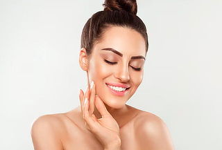Facial + Microneedling inducción al colágeno 