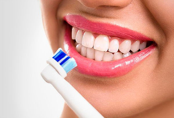 Limpieza Dental con Prophy-Jet + Desmanchado en Chapinero