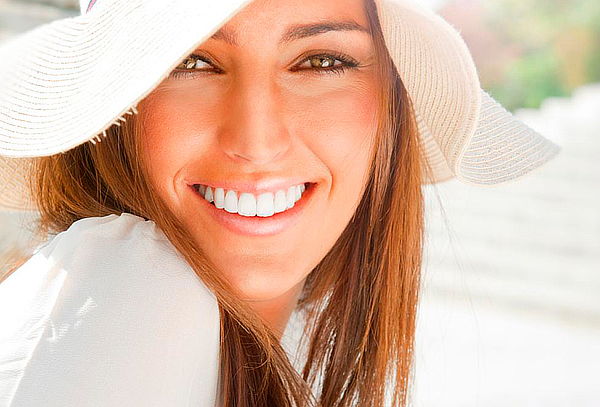 3 Sesiones de Blanqueamiento Dental Zoom 