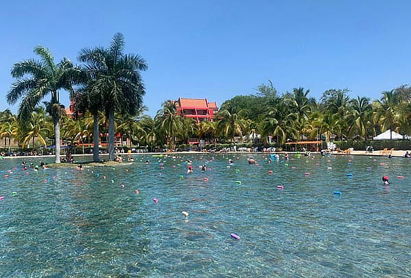 Pasadía Playa Hawai En Familia 28 Febrero