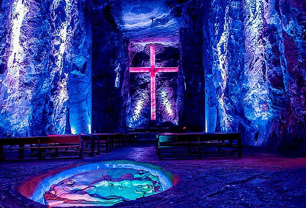 Pasadia Catedral de Sal y Termales, espectacular 8 Diciembre