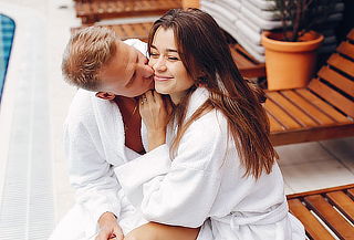 Spa Romántico Gold + Tina Hidromasajes o Sauna 