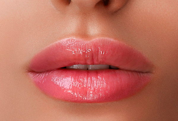 Relleno de Labios con Plasma de 6D, en IPS Kamal