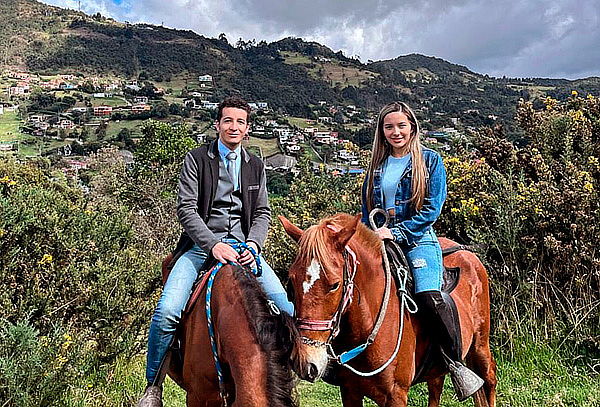 Cabalgata Romántica Para 2 + Vino/Canelazo + Decoración
