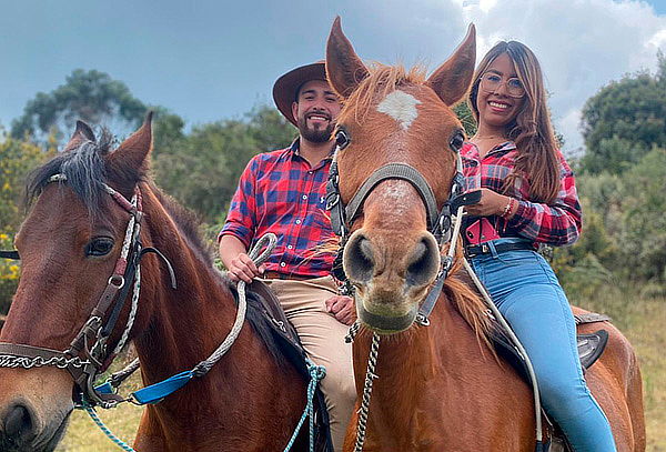 Cabalgata Romántica Para 2 + Vino/Canelazo + Decoración