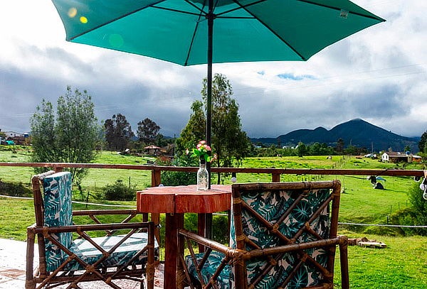 Guatavita Glamping de Lujo + Desayuno + Malla Catamarán