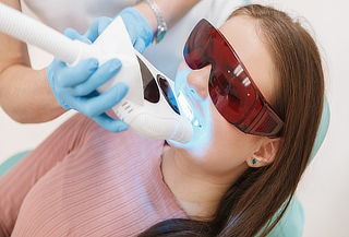 Blanqueamiento Dental Led + Detartraje + Profilaxis + Flúor