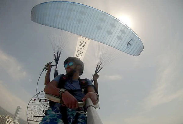 Vuelo en Parapente a Motor en Bocagrande, Cartagena 