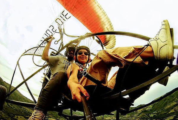 Vuelo en Parapente a Motor en Bocagrande, Cartagena 
